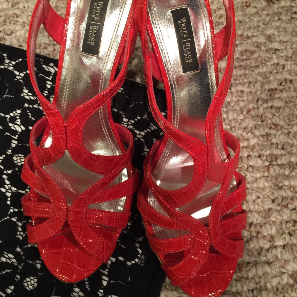 Pretty WHBM strap heels.  SZ 8 👠